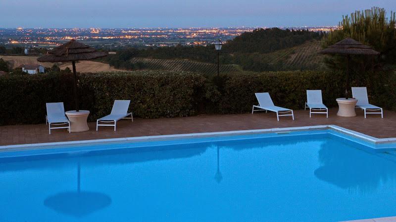 Agriturismo Ca'De'Gatti ฟาเอนซา ภายนอก รูปภาพ