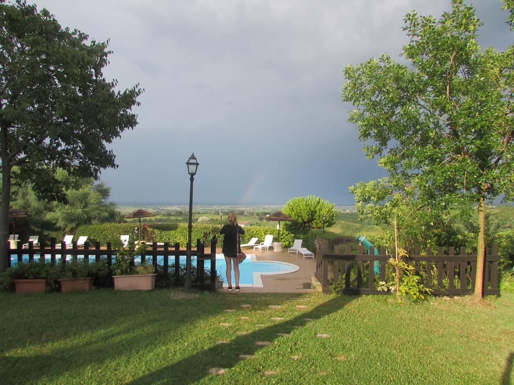 Agriturismo Ca'De'Gatti ฟาเอนซา ภายนอก รูปภาพ