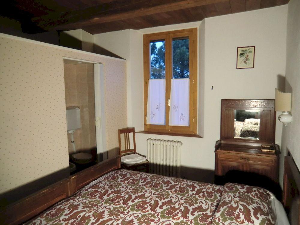 Agriturismo Ca'De'Gatti ฟาเอนซา ภายนอก รูปภาพ