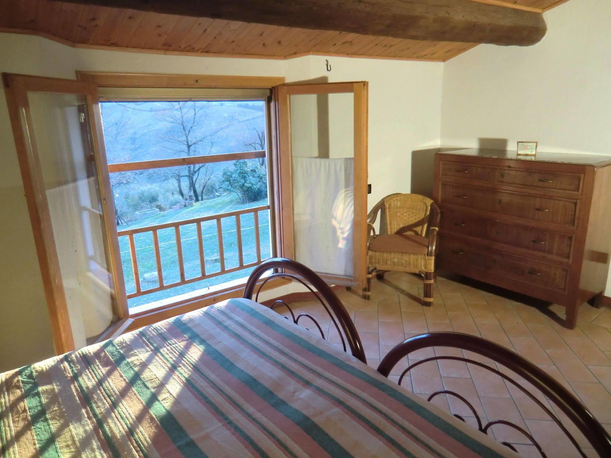 Agriturismo Ca'De'Gatti ฟาเอนซา ภายนอก รูปภาพ