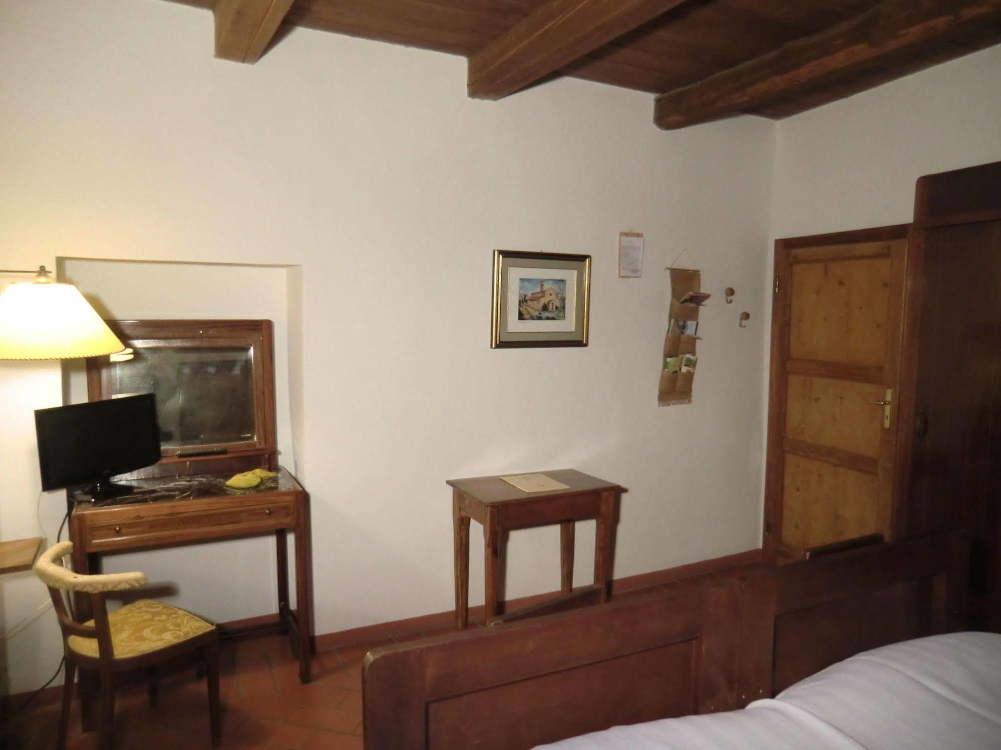 Agriturismo Ca'De'Gatti ฟาเอนซา ภายนอก รูปภาพ